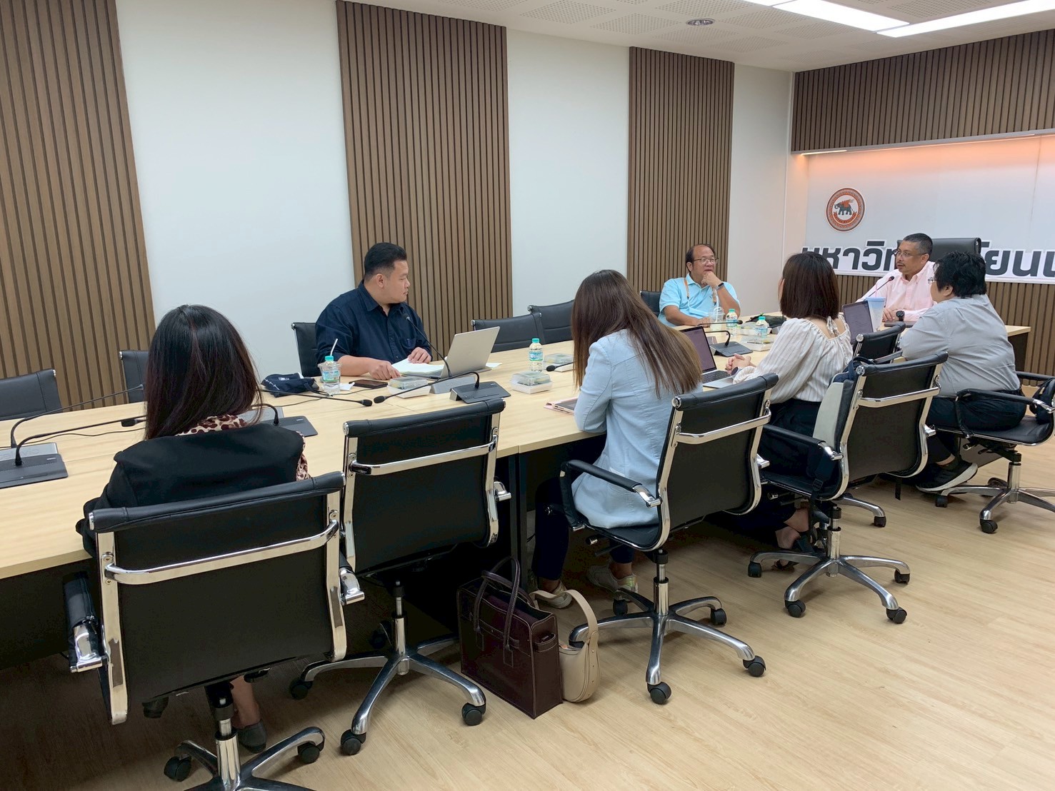 ../../uploads/images/LINE_ALBUM_ประชุมคณะอนุกรรมการครั้งที่ 32568_250626_1.jpg